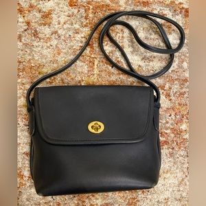 Vintage Coach Quincy 9919 Navy Leather Purse